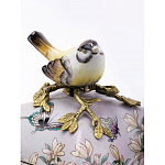 Шкатулка фиолетового цвета с рисунком бабочек и крышкой с фигуркой птицы на ветке Eden Garden варинант исполнения - 4 | Loft Concept в Челябинске