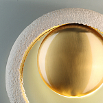 Бра с бежевым текстурным кольцом и латунным шаром в центре Tactile  варинант исполнения - 6 | Loft Concept в Челябинске