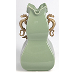 Ваза зеленого цвета из фарфора с бронзовыми ручками в виде драконов и рельефным цветочным декором Eden Garden porcelain and bronze варинант исполнения - 5 | Loft Concept в Челябинске