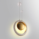 Подвесной светильник с бежевым текстурным кольцом и латунным шаром в центре Tactile  варинант исполнения - 7 | Loft Concept в Челябинске