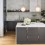 Подвесной светильник с белым плафоном в форме шара в арочной подвеске Hinkley варинант исполнения - 15 | Loft Concept в Челябинске