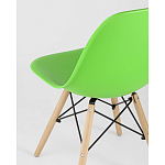 Пластиковый стул на ножках из массива бука Eames Light Green варинант исполнения - 3 | Loft Concept в Челябинске