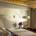 Обои ручная роспись в стиле Арт-деко Whistler Peacocks Special Colourway on 12 Carat White Gold gilded silk варинант исполнения - 1 | Loft Concept в Челябинске