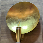 Бра с золотым круглым отражателем и открытой лампой Sun Glow Disc варинант исполнения - 4 | Loft Concept в Челябинске