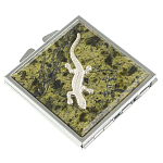 Зеркало двухстороннее квадратное из натурального камня Змеевик с декоративной вставкой в виде ящерицы Silver Stone Mirrors варинант исполнения - 1 | Loft Concept в Челябинске