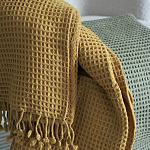 Плед из шерсти цвета охры с бахарамой Waffle Comfort варинант исполнения - 5 | Loft Concept в Челябинске