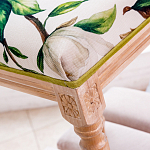 Банкетка из натурального бука золотистая с изображением птиц и цветов Blooming Bird варинант исполнения - 3 | Loft Concept в Челябинске