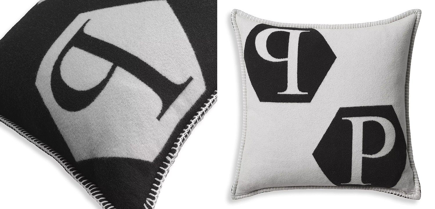 Подушка Philipp Plein Cushion Cashmere Black Подушка Philipp Plein Cushion Cashmere Black - Loft-Concept в Челябинске
