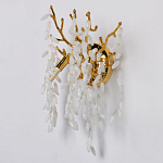 Бра золотого цвета с ветвями и белыми овальными стеклянными подвесками Droplet Chandelier варинант исполнения - 3 | Loft Concept в Челябинске