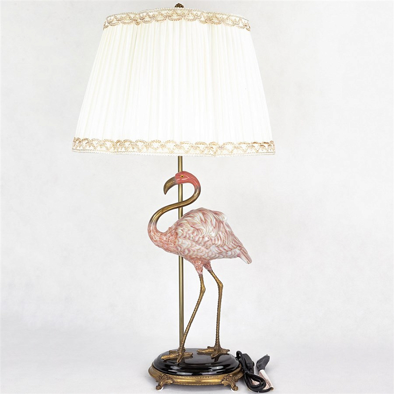 Настольная лампа Pink Flamingo Lamp Белый Бронза Розовый пастельный Настольная лампа Pink Flamingo Lamp Белый Бронза Розовый пастельный в Челябинске | Loft Concept