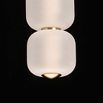 Подвесной светильник с 3-мя округлыми матовыми плафонами из белого стекла Golden Swirl варинант исполнения - 7 | Loft Concept в Челябинске