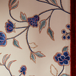 Обои с вышивкой ручной работы Flora Catherine colourway on Liso Pearl wool sateen варинант исполнения - 4 | Loft Concept в Челябинске