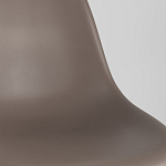 Пластиковый стул на ножках из массива бука Eames Cappuccino варинант исполнения - 8 | Loft Concept в Челябинске