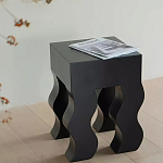 Дизайнерский журнальный стол чёрный с ножками волнистой формы Egopi варинант исполнения - 1 | Loft Concept в Челябинске