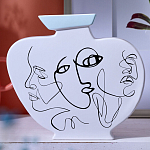 Ваза плоская белая с абстрактными черными линиями в форме лиц Faces of Imagination варинант исполнения - 4 | Loft Concept в Челябинске