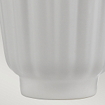 Настольная лампа с белым конусным абажуром и ребристым керамическим основанием Quintiesse варинант исполнения - 6 | Loft Concept в Челябинске