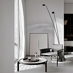 Торшер с изогнутой черной металлической стойкой и цилиндрическим плафоном Davide Groppi варинант исполнения - 7 | Loft Concept в Челябинске