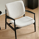 Кресло с каркасом и ножками из древесины и мягкими сиденьем и спинкой Venice варинант исполнения - 5 | Loft Concept в Челябинске