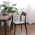 Стул деревянный с мягким сиденьем из черной натуральной кожи Moon Walnut Furniture варинант исполнения - 2 | Loft Concept в Челябинске