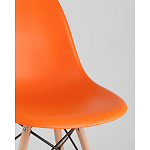 Пластиковый стул на ножках из массива бука Eames Orange варинант исполнения - 2 | Loft Concept в Челябинске