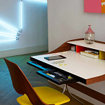 Письменный стол с 2-мя чёрными выдвижными ящиками и нишей с цветными разделителями Ballan варинант исполнения - 6 | Loft Concept в Челябинске