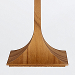 Настольная лампа со скошенным конусовидным абажуром и фигурной ножкой в цвете тик Accord Lighting варинант исполнения - 5 | Loft Concept в Челябинске