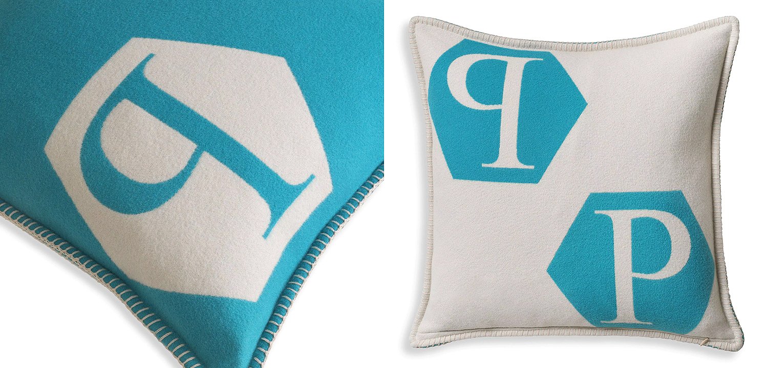 Подушка Philipp Plein Cushion Cashmere Blue Подушка Philipp Plein Cushion Cashmere Blue - Loft-Concept в Челябинске