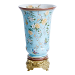 Ваза из голубого фарфора с бронзовыми элементами Blue Garden варинант исполнения - 1 | Loft Concept в Челябинске