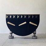 Дизайнерский комод полукруглый черный с 3-мя фактурным ящиками Occasion варинант исполнения - 1 | Loft Concept в Челябинске