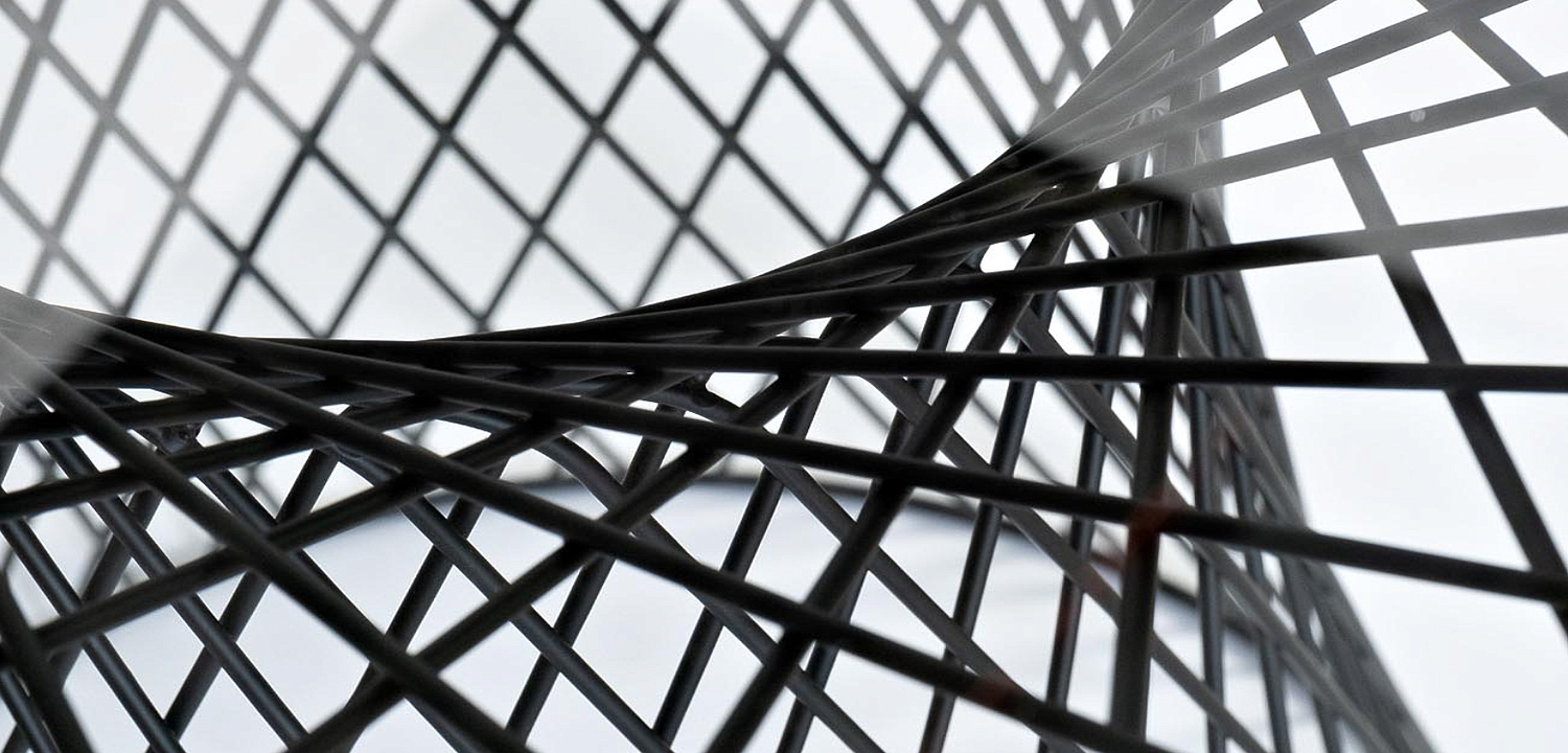 Обеденный стол Black Mesh Обеденный стол Black Mesh - Loft-Concept в Челябинске