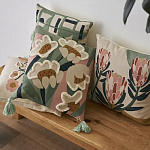 Подушка с цветочным принтом и кисточками Blooming Elegance Daisy варинант исполнения - 8 | Loft Concept в Челябинске