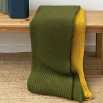 Плед из хлопка жемчужной вязки оливкового цвета Waffle Comfort варинант исполнения - 6 | Loft Concept в Челябинске