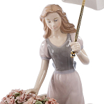 Статуэтка фарфоровая Девушка с цветами Charming Statuette варинант исполнения - 1 | Loft Concept в Челябинске