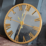 Часы настенные зеркальные с золотым металлическим циферблатом Mirror Tower Clock варинант исполнения - 4 | Loft Concept в Челябинске