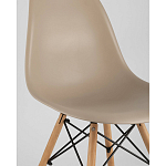 Пластиковый стул на ножках из массива бука Eames Beige варинант исполнения - 2 | Loft Concept в Челябинске