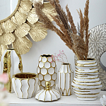 Ваза белая с рельефной поверхностью и золотыми полосами Vase Beehive варинант исполнения - 7 | Loft Concept в Челябинске