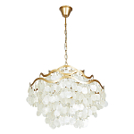 Люстра подвесная с белыми перламутровыми подвесками и изогнутыми золотистыми элементами Диаметр 60 см SHELL Chandelier варинант исполнения - 1 | Loft Concept в Челябинске