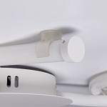 Люстра белого цвета с тремя изогнутыми светодиоидными плафонами Luke Lampco Tracer Lamp варинант исполнения - 7 | Loft Concept в Челябинске