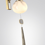 Бра с шарообразным плафоном из белого стекла с подвеской из камня Agatelle варинант исполнения - 5 | Loft Concept в Челябинске