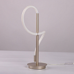 Настольная лампа белым изогнутым плафоном на круглой подставке Luke Lampco Tracer Lamp варинант исполнения - 8 | Loft Concept в Челябинске