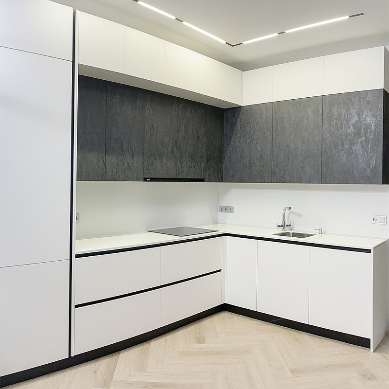 Угловой кухонный гарнитур Жемчужный белый Серый Clarke Kitchen Set White Grey Белый Темно-серый Угловой кухонный гарнитур Жемчужный белый Серый Clarke Kitchen Set White Grey Белый Темно-серый в Челябинске | Loft Concept