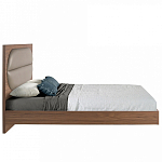 Кровать двуспальная с высоким изголовьем из дерева и подушек из экокожи Modern Look варинант исполнения - 2 | Loft Concept в Челябинске