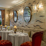 Обои ручная роспись Fishes Blue Pearl on Tarnished Silver gilded silk with pearlescent antiquing варинант исполнения - 7 | Loft Concept в Челябинске