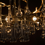 Потолочная люстра в виде ветвей деревьев золотого цвета с прозрачными подвесками-каплями Droplet Chandelier варинант исполнения - 6 | Loft Concept в Челябинске