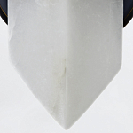 Бра черного цвета металлическое с вертикальным плафоном из алебстра Alora варинант исполнения - 3 | Loft Concept в Челябинске