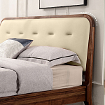 Кровать двуспальная с каркасом из дерева и мягким изголовьем Moon Walnut Bed варинант исполнения - 2 | Loft Concept в Челябинске