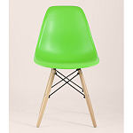 Пластиковый стул на ножках из массива бука Eames Light Green варинант исполнения - 4 | Loft Concept в Челябинске