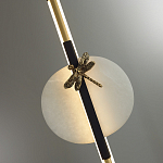 Подвесной светильник с шарообразным плафоном из алебастра и бронзовой декоративной стрекозой Alaris  варинант исполнения - 6 | Loft Concept в Челябинске