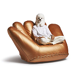 Дизайнерское кожаное кресло в форме руки Poltronova Joe Gold  Armchair варинант исполнения - 15 | Loft Concept в Челябинске