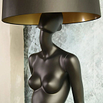 Лампа MANNEQUIN LAMP с абажуром модельный позинг варинант исполнения - 4 | Loft Concept в Челябинске